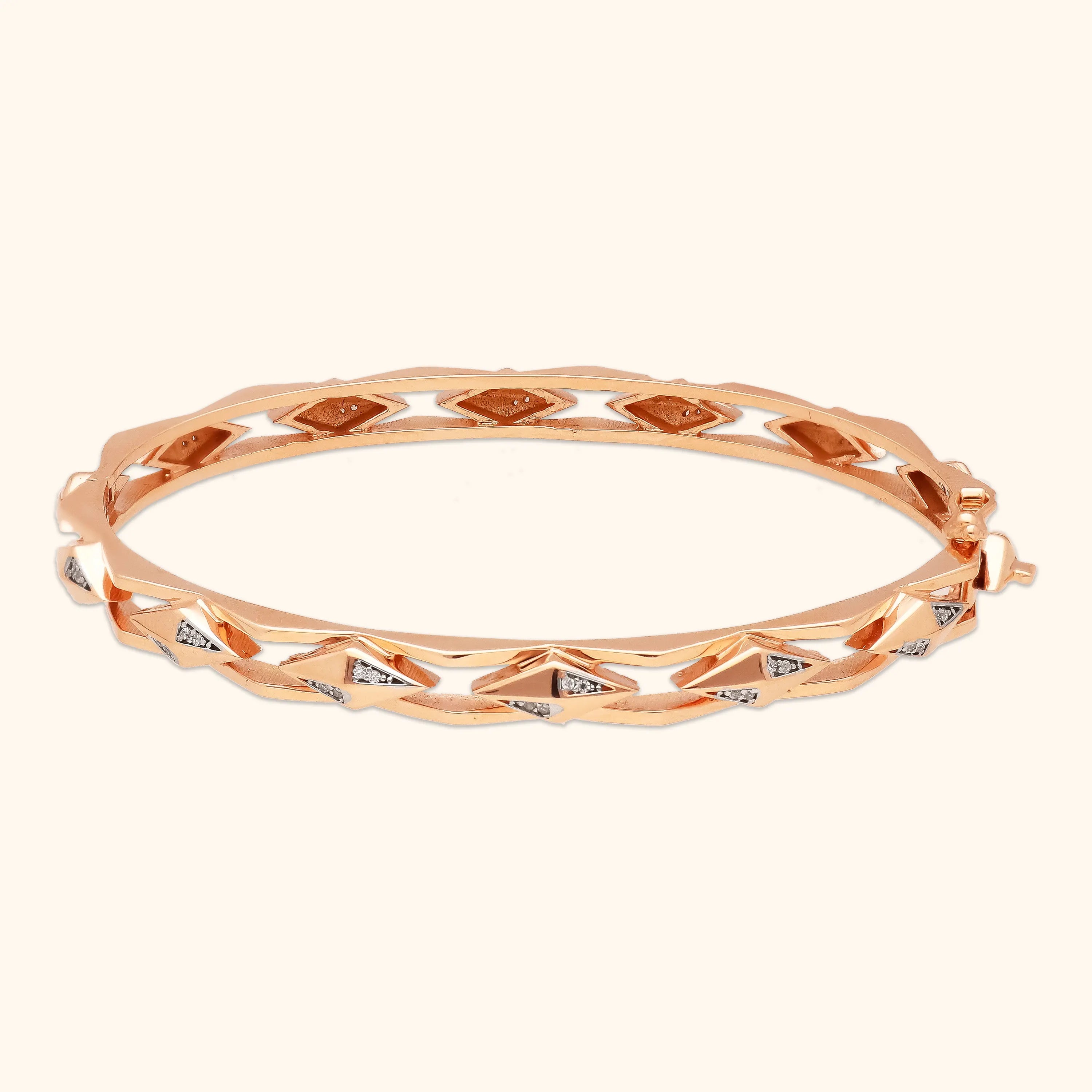 Bracelets 18K Rose Gold Bracelet for men's studded in 1.97ct round cut  diamonds, Weight: 23g at Rs 197999/piece in Surat